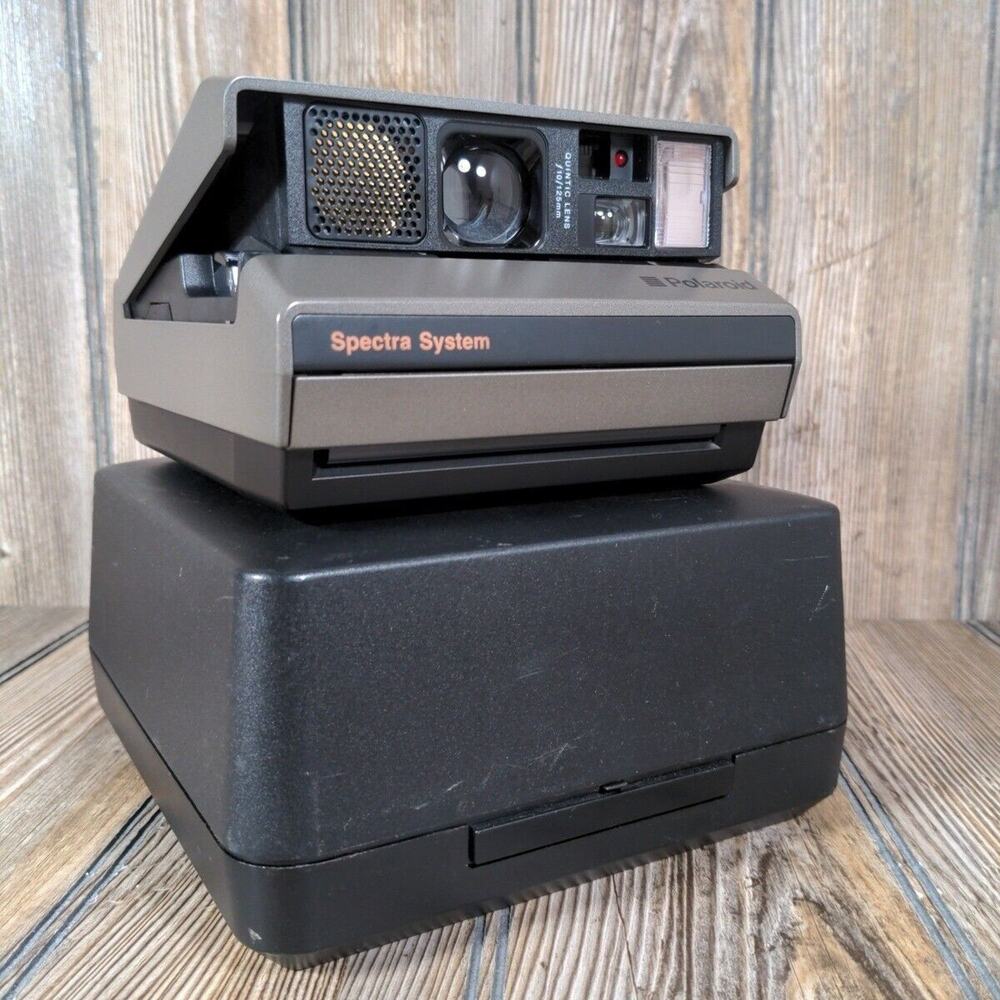 Polaroid Spectra System Auto Focus Instant Camera Flash Hard Case Vtg UNTESTED